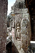 Angkor Thom - Bayon temple, east gopura of the third enclosure, bas-relief 